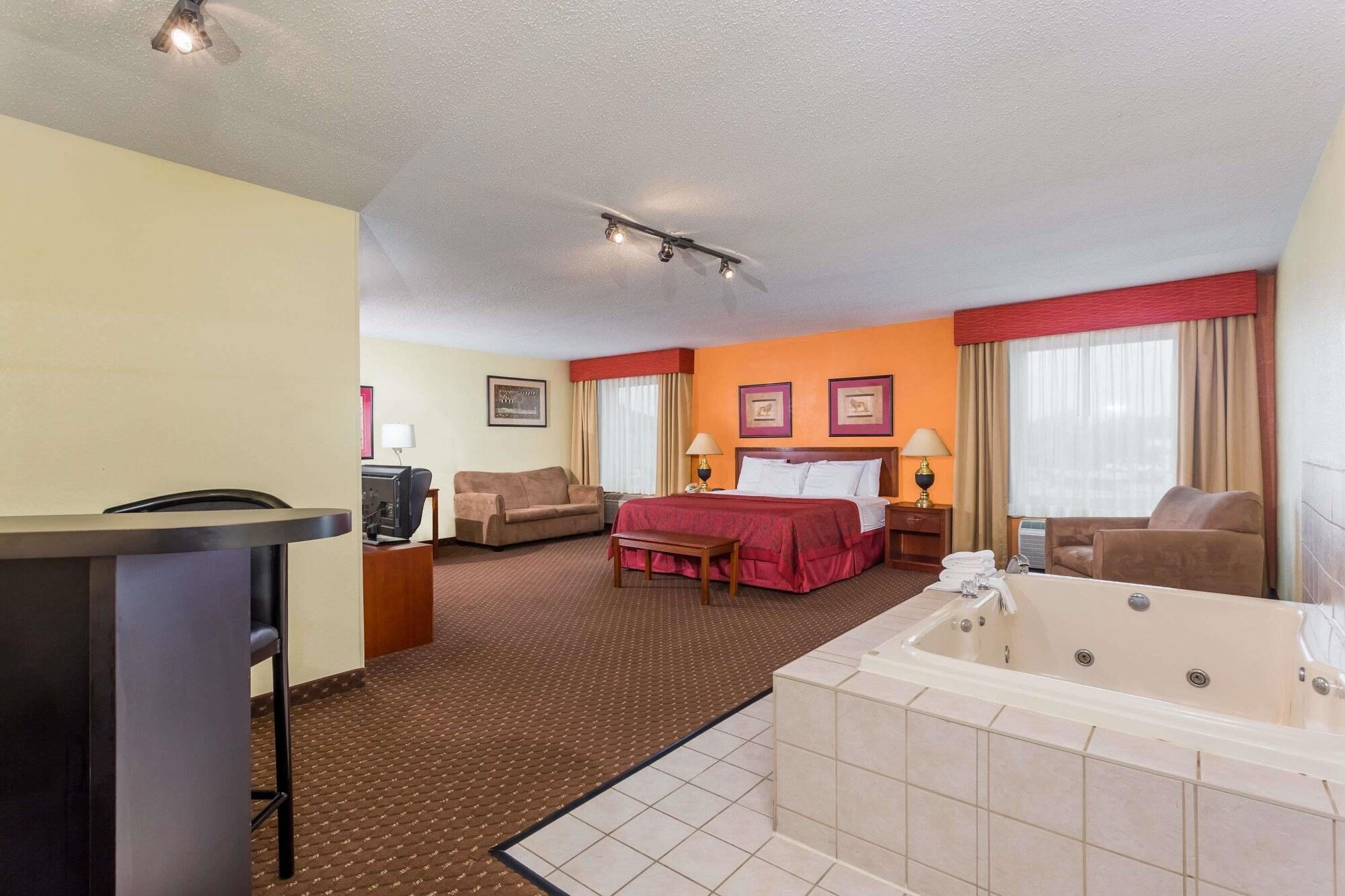 Days Inn & Suites By Wyndham Bloomington/Normal Il Luaran gambar