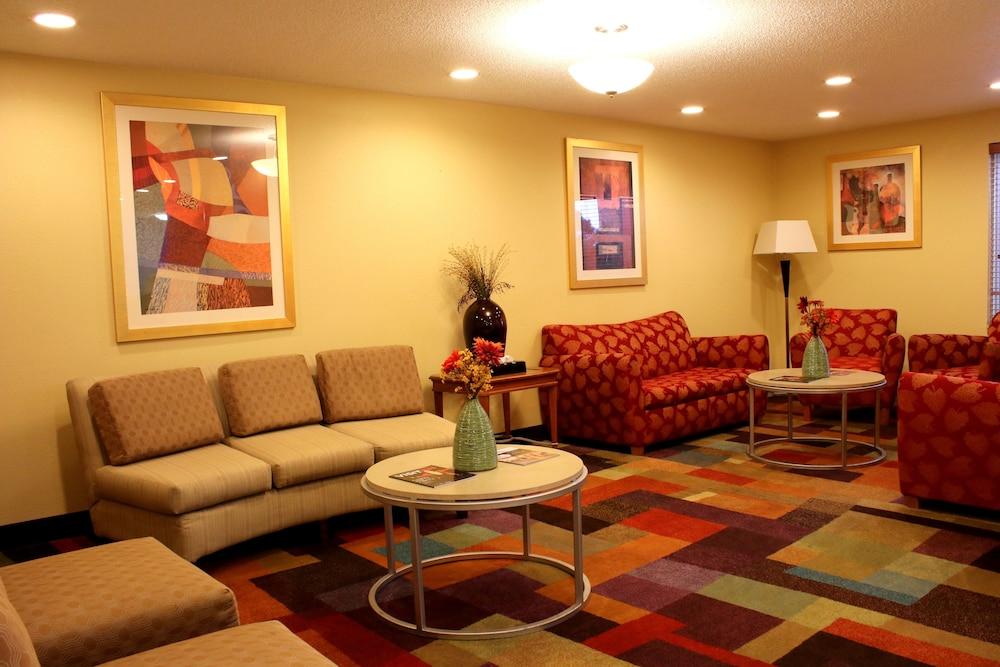 Days Inn & Suites By Wyndham Bloomington/Normal Il Luaran gambar