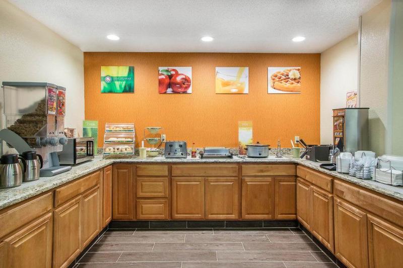Days Inn & Suites By Wyndham Bloomington/Normal Il Luaran gambar