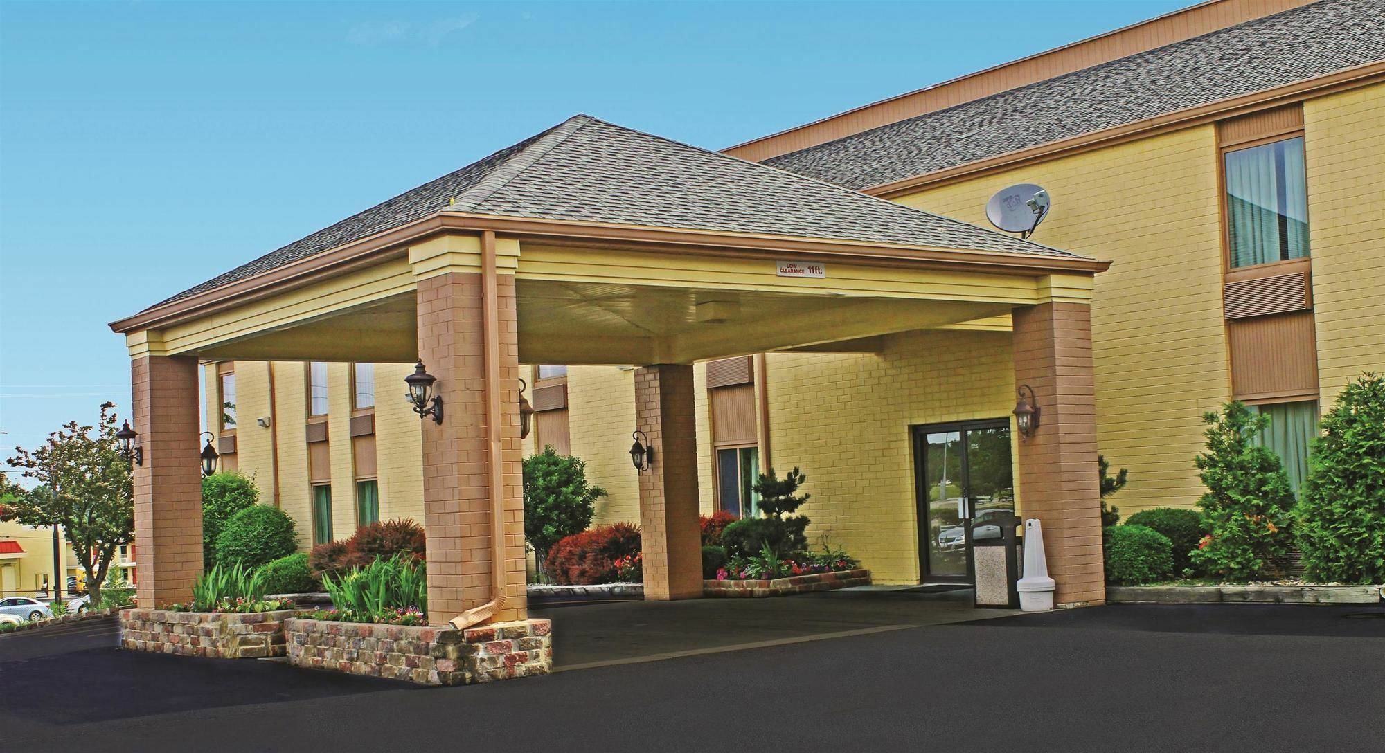 Days Inn & Suites By Wyndham Bloomington/Normal Il Luaran gambar