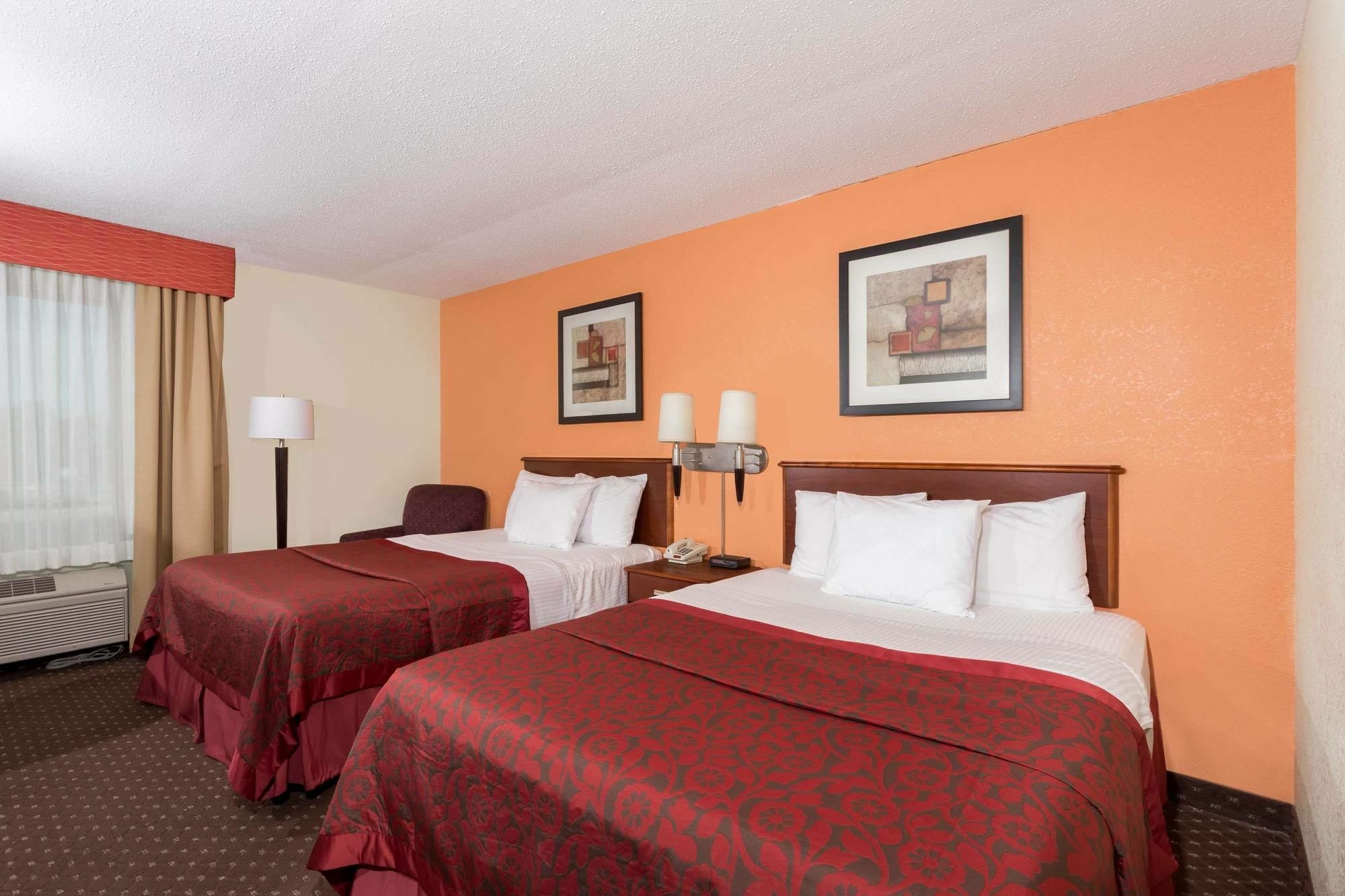 Days Inn & Suites By Wyndham Bloomington/Normal Il Luaran gambar