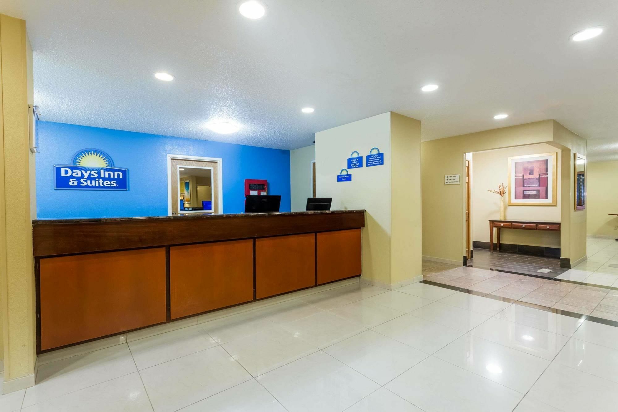 Days Inn & Suites By Wyndham Bloomington/Normal Il Luaran gambar